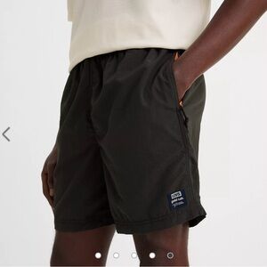 Levi’s GOLD TAB™ WARM UP NYLON MEN'S SHORTS L